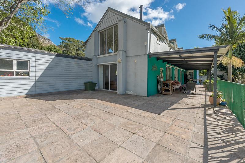 4 Bedroom Property for Sale in Hughenden Western Cape